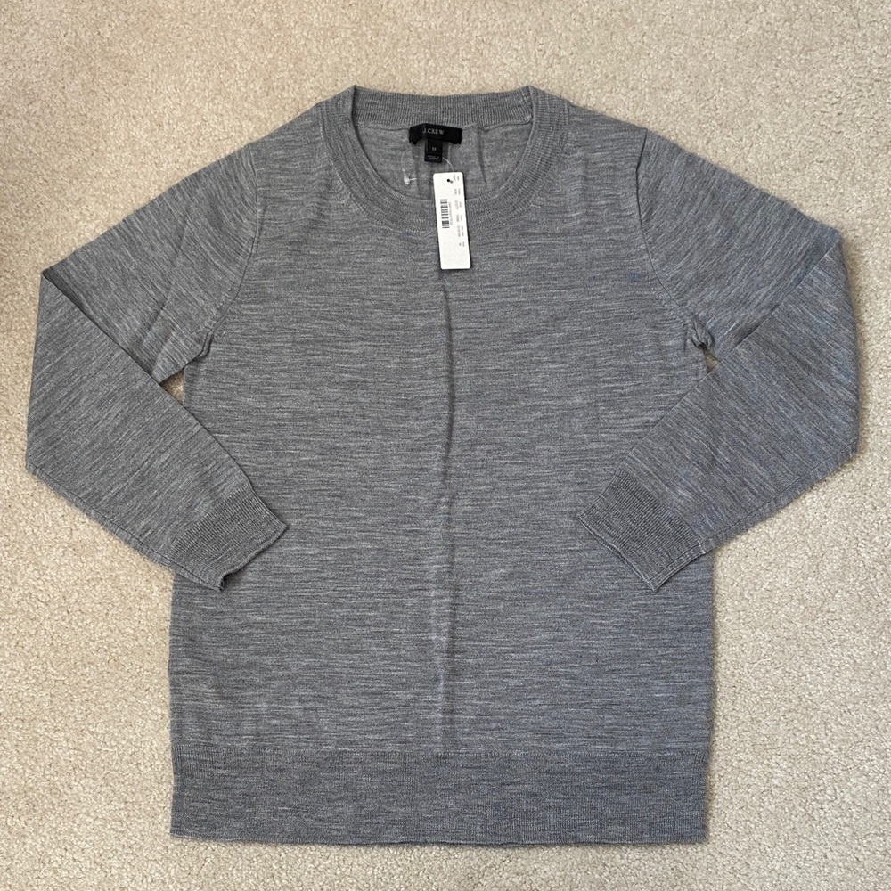 J. Crew women's 100% merino wool  Heather Gray Crewneck Sweater. NWT. Size Med